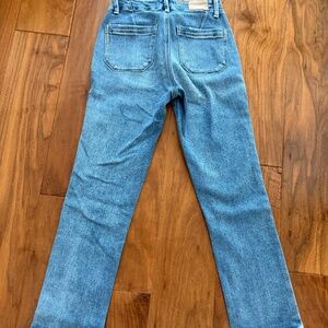 PAIGE Mayslie Straight Ankle in Mel Color 24